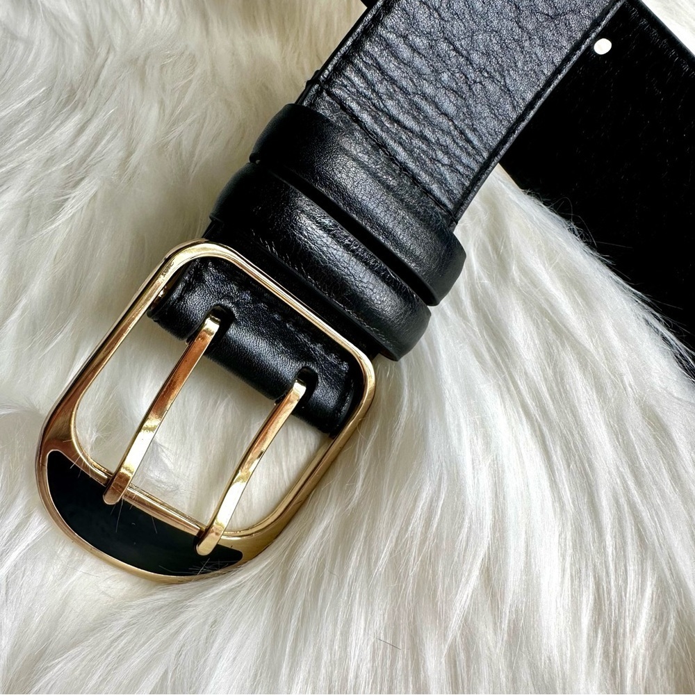 Ann Taylor Classic Black Leather Belt with Gold Buckle - Size M - Picture 8 of 10